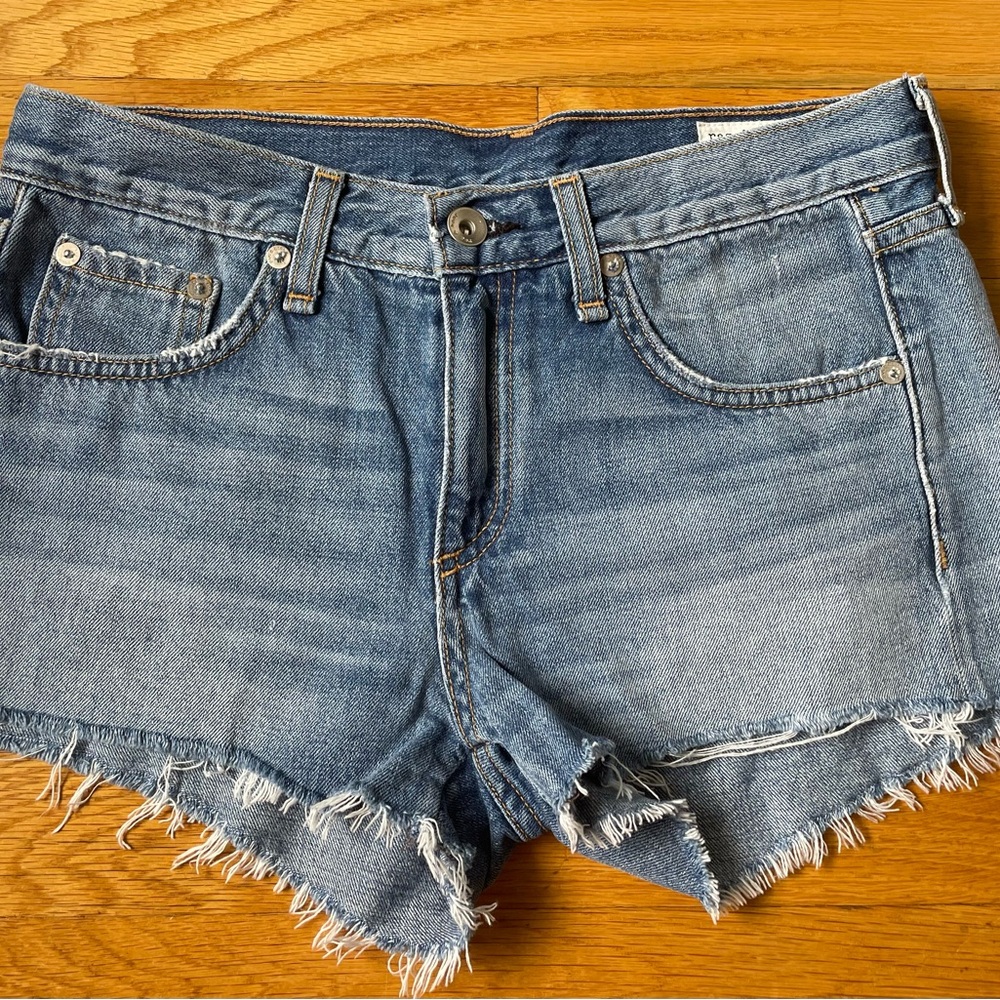 rag & bone Cate Mid Rise Denim Cutoff Shorts in Brandon Light Wash Size 24